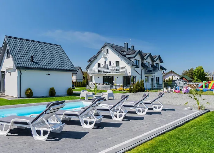 Cichy Domek Apartamenty - Podgrzewany Basen, Plac Zabaw, Parking - Cicha I Spokojna Lokalizacja